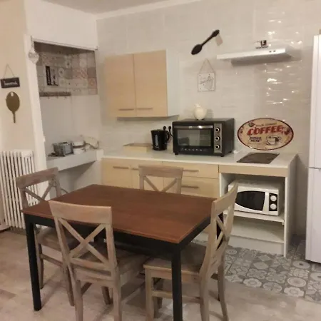 Enclos Savoyard Meublé 1chambre 1 Canapé Lits 3personnes Appartement *