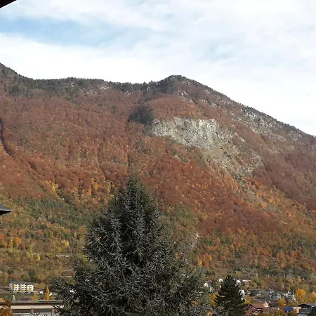 Enclos Savoyard Meublé 1chambre 1 Canapé Lits 3personnes Appartement *
